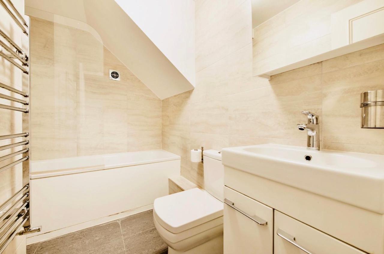 Spacious & Charming Garden Flat -Zone 2- Great For Central London Access Kültér fotó